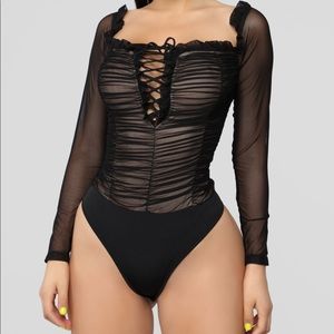 NWT fashion nova body suit